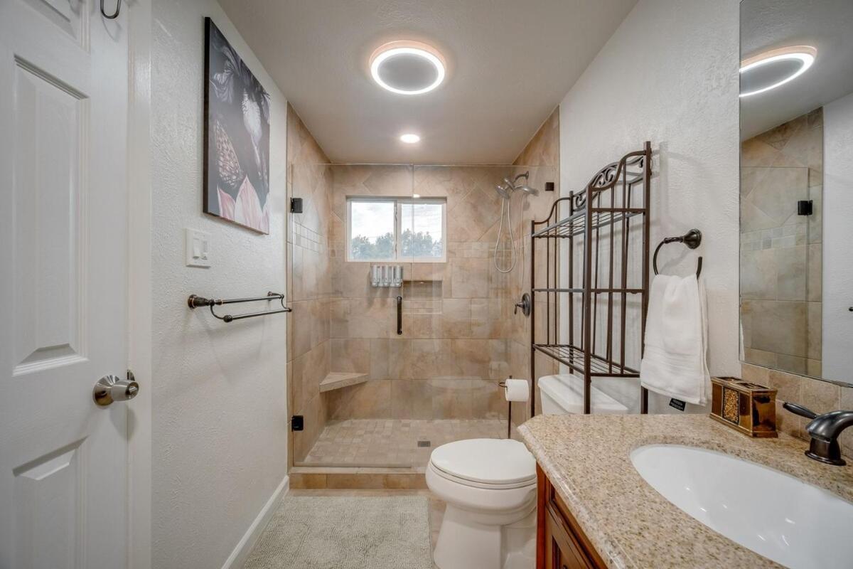 Stunning 5Br 2Ba Holiday Home With Private Pool And Cinema Dallas Dış mekan fotoğraf