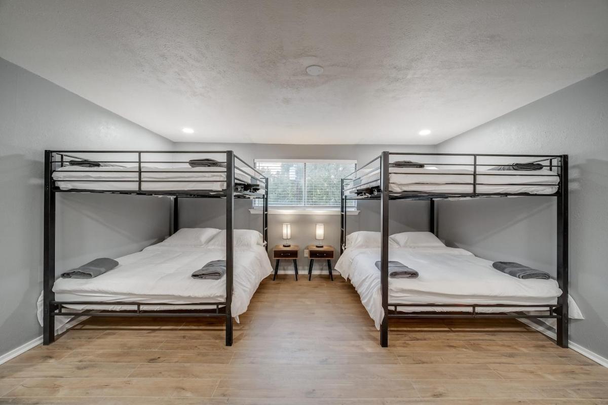 Stunning 5Br 2Ba Holiday Home With Private Pool And Cinema Dallas Dış mekan fotoğraf