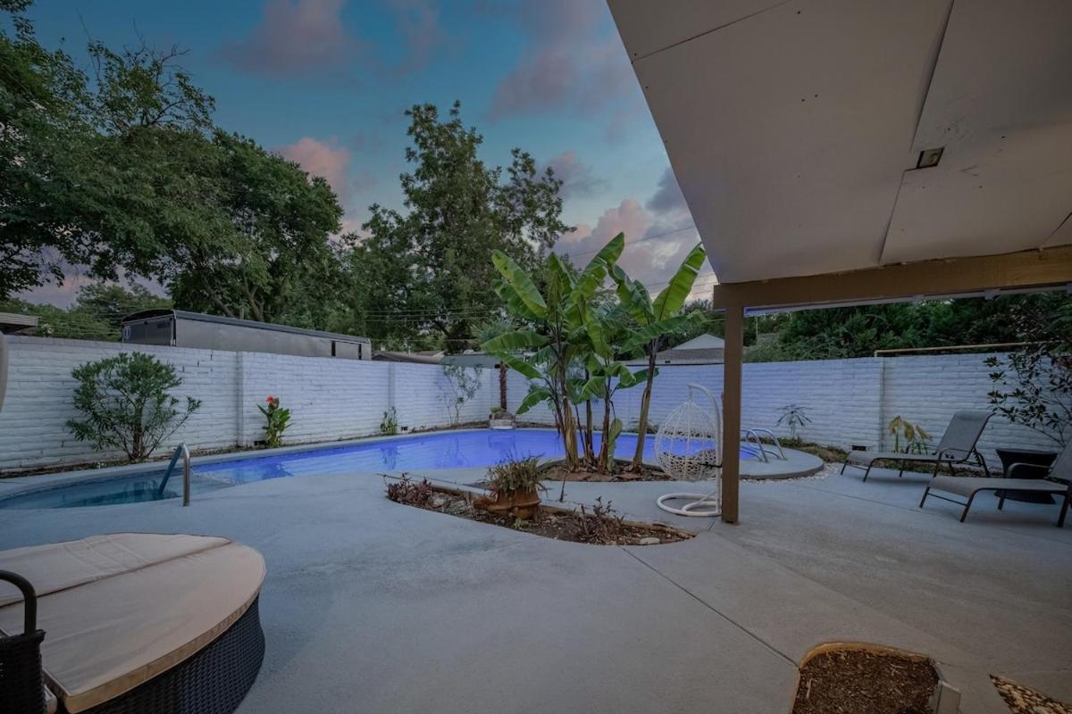 Stunning 5Br 2Ba Holiday Home With Private Pool And Cinema Dallas Dış mekan fotoğraf